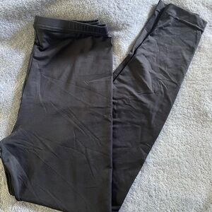 NWOT NAVY LEGGINGS - GAYLAN’S- SZ med